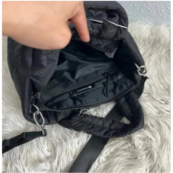 LULULEMON Black Quilted Grid Tote Bag Mini 5L - Picture 6 of 7